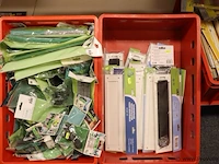 Partij diversen bestaande uit o.a. bezems, tochtafsluiter voor brievenbus, roosters & figuurzaagset - afbeelding 4 van  5