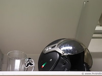 Partij diversen bestaande uit o.a. bierglas, scooterhelm, emmer & tuinslang - afbeelding 2 van  4