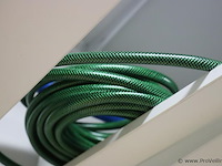 Partij diversen bestaande uit o.a. bierglas, scooterhelm, emmer & tuinslang - afbeelding 4 van  4