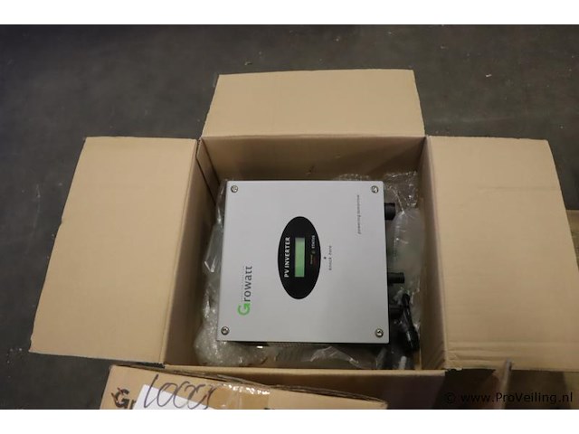 Partij diversen bestaande uit o.a. growatt pv-inverter; model 1000-s; solar-log type 200 & honeywell touch klokthermostaat - afbeelding 6 van  9