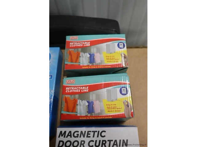 Partij diversen bestaande uit o.a. horgordijn, waslijn, solar sensor mosquito killer & plakbandhouder - afbeelding 2 van  11
