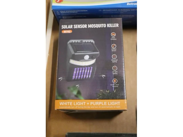 Partij diversen bestaande uit o.a. horgordijn, waslijn, solar sensor mosquito killer & plakbandhouder - afbeelding 6 van  11