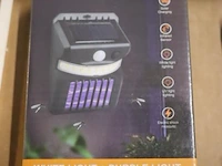 Partij diversen bestaande uit o.a. horgordijn, waslijn, solar sensor mosquito killer & plakbandhouder - afbeelding 6 van  11