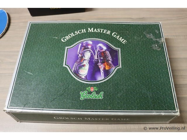 Partij diversen bestaande uit o.a. monopoly, bokshandschoenen, ludo, racebaan & tafeltennis batjes - afbeelding 6 van  12