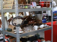 Partij diversen bestaande uit o.a. oude blikjes, glazen, puzzels & diverse vintage artikelen - afbeelding 1 van  14