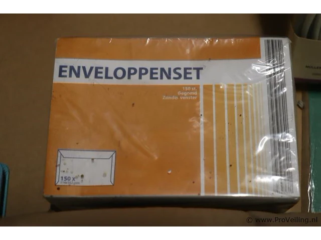 Partij diversen bestaande uit o.a. rollen plakband, enveloppen, deurstopper & wekker - afbeelding 12 van  16