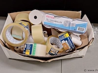 Partij diversen bestaande uit o.a. rollen tape en kassarollen - afbeelding 1 van  2