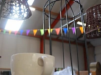 Partij diversen in stelling o.a. decoratieve lampen, koksbuizen & verzamelitems - afbeelding 5 van  11