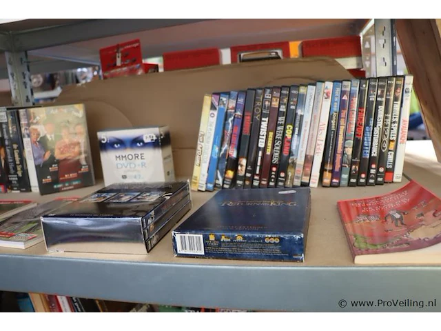 Partij diversen in stelling o.a. dvd's, boeken & puzzel - afbeelding 2 van  7