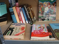 Partij diversen in stelling o.a. dvd's, boeken & puzzel - afbeelding 4 van  7