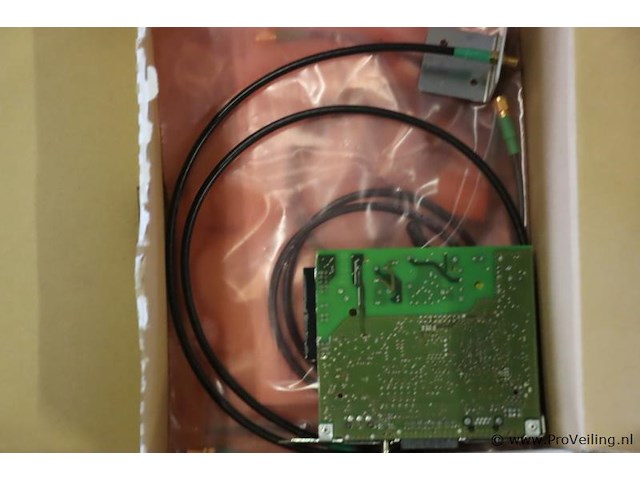 Partij diversen o.a. antennekit - afbeelding 5 van  7