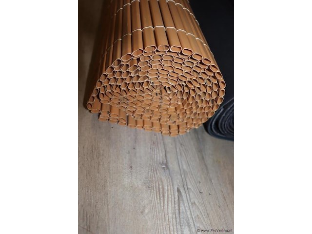 Partij diversen o.a. bamboe balkonscherm & tapijt - afbeelding 4 van  4