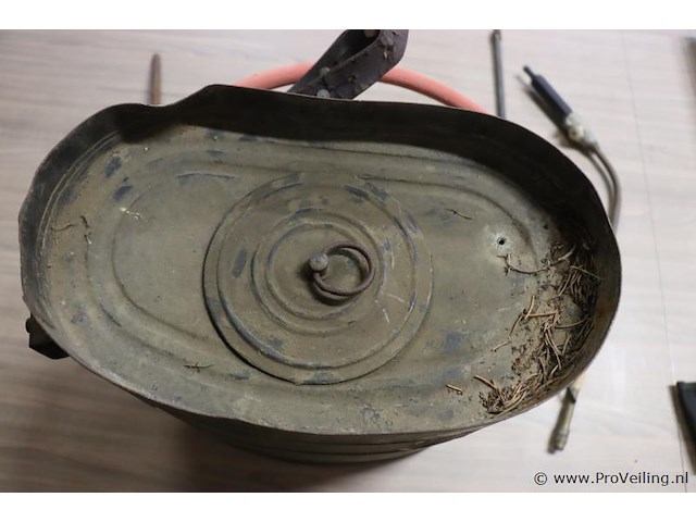 Partij diversen o.a. blaasinstrument & zwaard - afbeelding 2 van  14