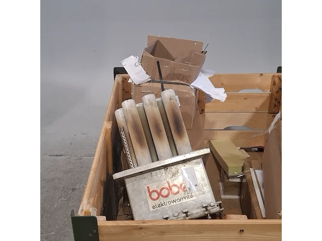 Partij diversen, o.a. bobé - afbeelding 2 van  9