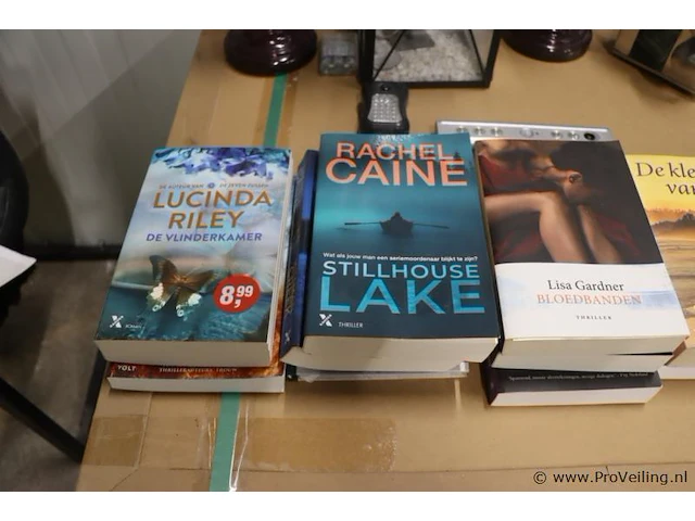 Partij diversen o.a. boeken, kandelaars en kruidenpotjes - afbeelding 8 van  10