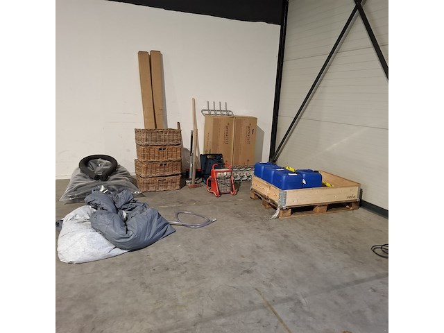Partij diversen, o.a. bosch, kelfort, ikea en esab - afbeelding 1 van  29