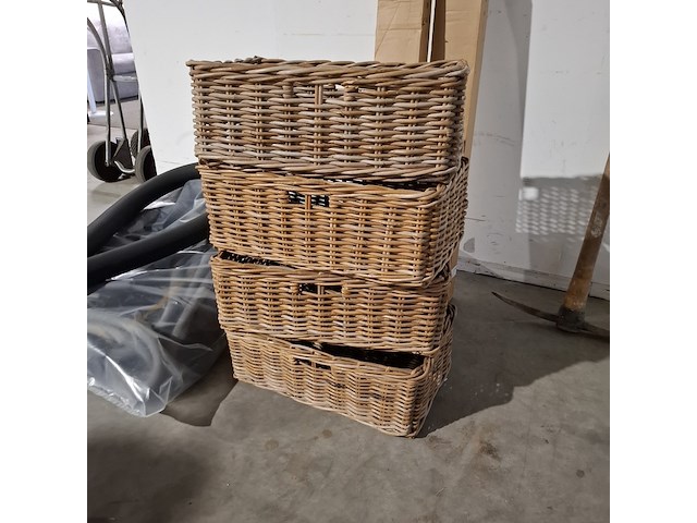 Partij diversen, o.a. bosch, kelfort, ikea en esab - afbeelding 14 van  29