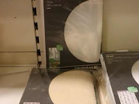 Partij diversen o.a. douchegordijnen, stofzuigerzakken & cleaning pads - afbeelding 2 van  6