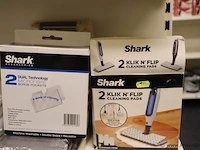 Partij diversen o.a. douchegordijnen, stofzuigerzakken & cleaning pads - afbeelding 6 van  6