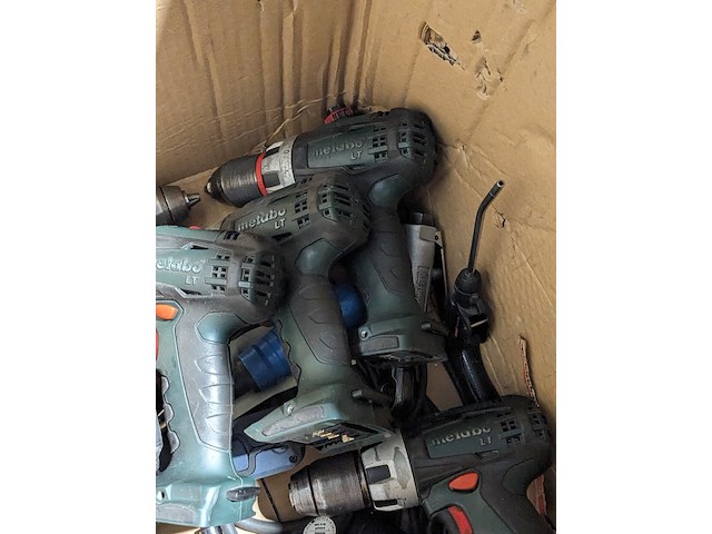 Partij diversen o.a. gereedschap, volvo lampen, o.a. hitachi, metabo - afbeelding 15 van  15