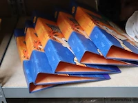 Partij diversen o.a. huishoudelijke artikelen, hobbymateriaal, pastamaker sets & zwembad afdekzeilen - 100 stuks - afbeelding 2 van  11