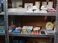 Partij diversen o.a. huishoudelijke artikelen, hobbymateriaal, pastamaker sets & zwembad afdekzeilen - 100 stuks - afbeelding 1 van  11