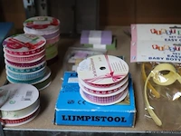 Partij diversen o.a. huishoudelijke artikelen, hobbymateriaal, pastamaker sets & zwembad afdekzeilen - 100 stuks - afbeelding 8 van  11