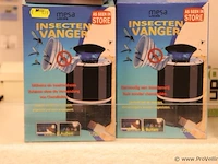 Partij diversen o.a. insectenvangers & toilet spray - afbeelding 2 van  4