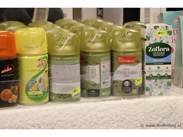 Partij diversen o.a. insectenvangers & toilet spray - afbeelding 4 van  4