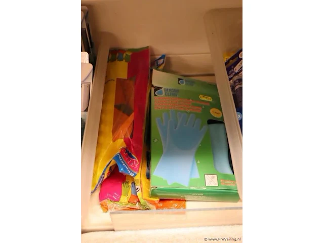 Partij diversen o.a. keukendoeken, huishoudhandschoenen, glas en allesreiniger - afbeelding 3 van  6