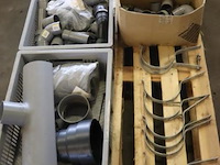 Partij diversen o.a. pvc-koppelstukken & beugels - afbeelding 1 van  6