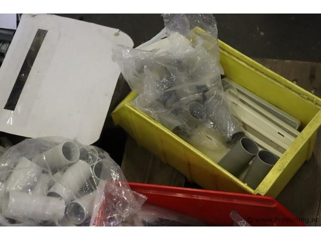 Partij diversen o.a. pvc, zekeringen & bevestigingsmaterialen - afbeelding 11 van  13