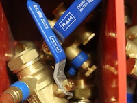 Partij diversen o.a. ram terugstroombeveiliging & knelkoppelingen - afbeelding 3 van  4