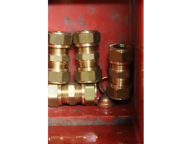 Partij diversen o.a. ram terugstroombeveiliging & knelkoppelingen - afbeelding 4 van  4