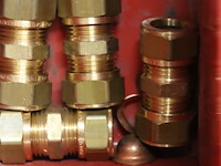 Partij diversen o.a. ram terugstroombeveiliging & knelkoppelingen - afbeelding 4 van  4