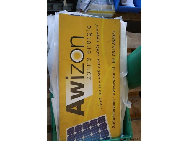 Partij diversen o.a. reclameborden van trespa & folie op rol - afbeelding 2 van  6