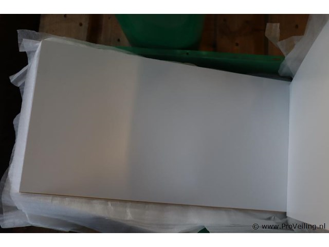 Partij diversen o.a. reclameborden van trespa & folie op rol - afbeelding 4 van  6