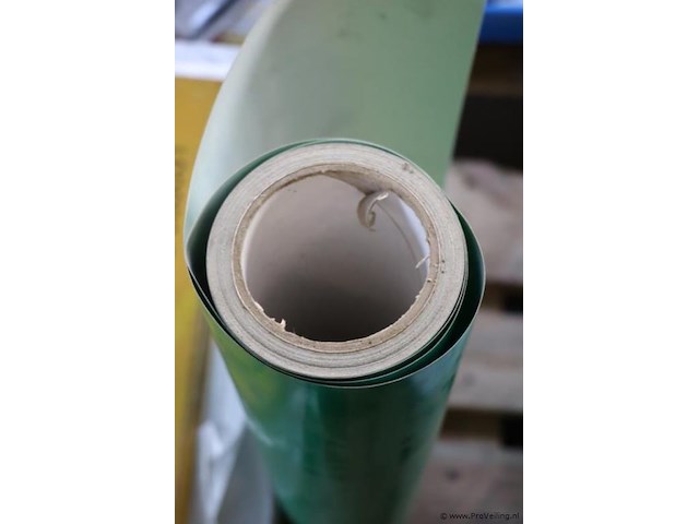 Partij diversen o.a. reclameborden van trespa & folie op rol - afbeelding 6 van  6