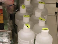 Partij diversen o.a. regenjassen, diverse kleuren & handgel - afbeelding 2 van  4