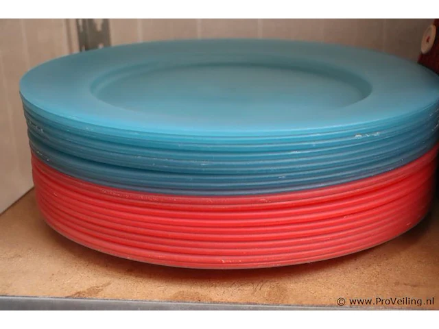 Partij diversen o.a. retro kussens, spriet decotakken & koffiefilterhouders - afbeelding 3 van  8