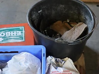 Partij diversen op pallet o.a. kit, spuitbussen & vogelwering t.b.v. zonnepanelen - afbeelding 5 van  9