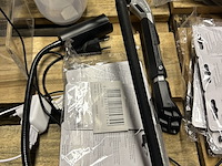 Partij diversen w.o. bureaulamp, fietsmand, krijtstiften w.o. basil - afbeelding 9 van  12