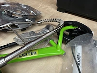 Partij diversen w.o. fiets-/tuinaccessoires w.o. bosch, basil, fischer - afbeelding 13 van  13