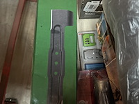 Partij diversen w.o. fietsaccessoires w.o. lynx, dahle, bosch - afbeelding 2 van  10