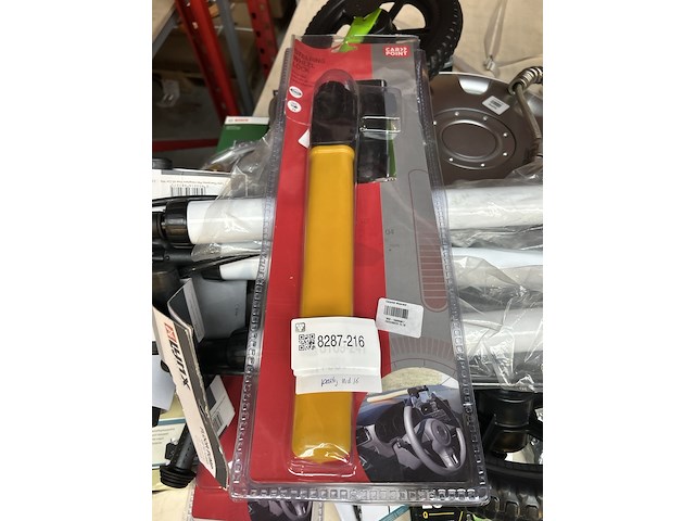 Partij diversen w.o. fietsaccessoires w.o. lynx, dahle, bosch - afbeelding 4 van  10