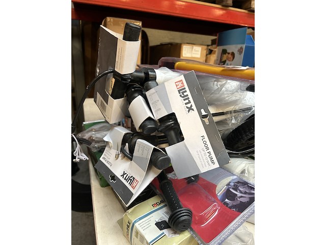 Partij diversen w.o. fietsaccessoires w.o. lynx, dahle, bosch - afbeelding 5 van  10