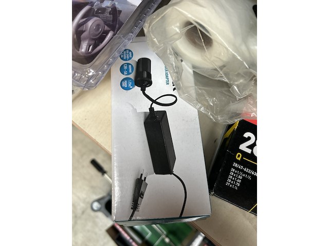 Partij diversen w.o. fietsaccessoires w.o. lynx, dahle, bosch - afbeelding 9 van  10