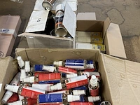 Partij diversen w.o. protect spray voor schoenen - afbeelding 1 van  7