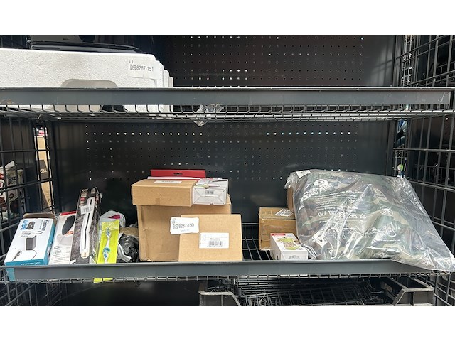 Partij diversen w.o. reismuskietennet, kettingslot, melkopschuimer w.o. trudeau, tristar - afbeelding 1 van  7