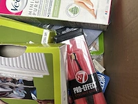 Partij diversen w.o. servetten, gadgets - afbeelding 8 van  9
